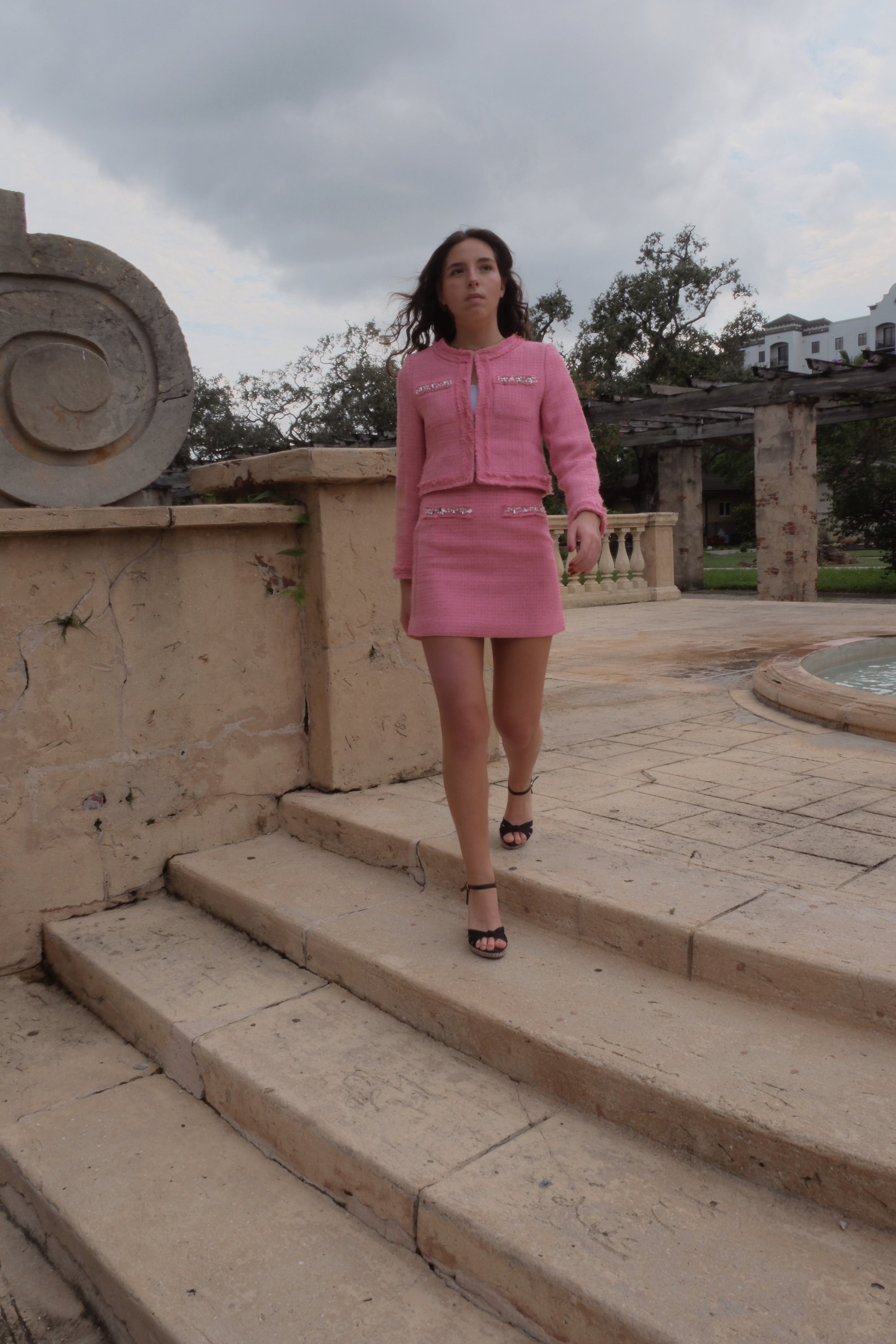 Fitzgerald tweed set in power pink